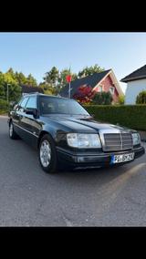 Mercedes-Benz Mercedes 320 TE - gebrauchte Mercedes-Benz E 320 aus dem Jahr 1993