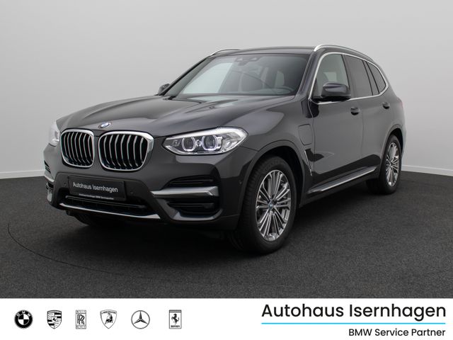 BMW X3 xD30e LuxuryLine HUD DAB HiFi Panorama 19Zoll