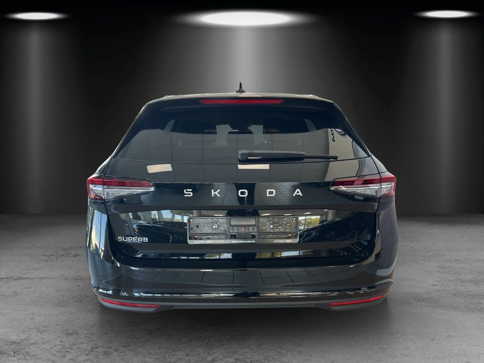 Fahrzeugabbildung SKODA Superb Combi Selection 2,0 TDI 110 kW DSG