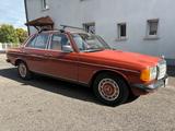 Mercedes-Benz Mercedes Benz 230E W123 Oldtimer - Mercedes-Benz 230: W123 230e