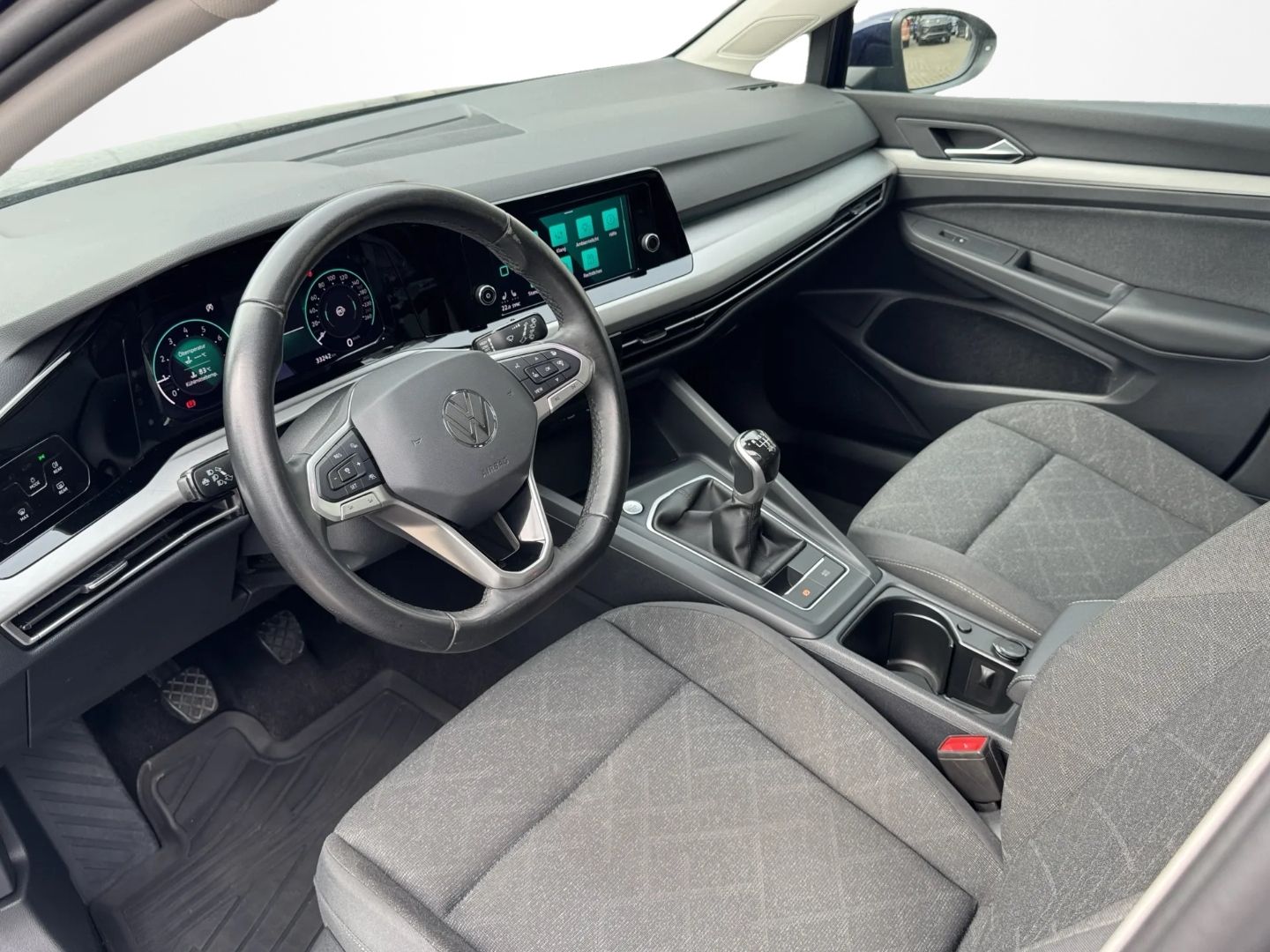 Golf VIII Variant 1.5 TSI *AHK*PANO*STDHZG*