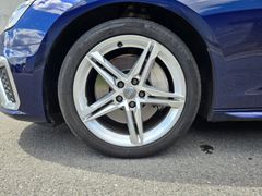 AUDI A4 Avant 45 TDI quattro 3.0 V6 Diesel S-line AUDI A4 Avant 45 TDI quattro 3.0 V6 Diesel S-line