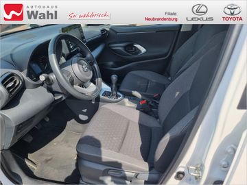 Toyota Yaris - 12
