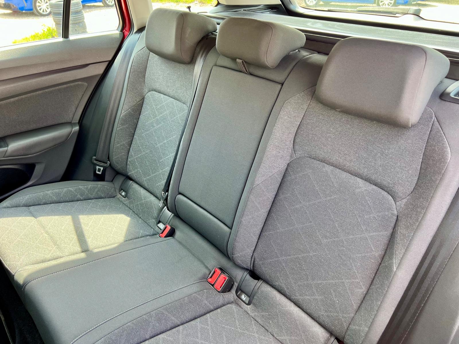 Volkswagen Golf VIII Variant Life AAC SHZ CARPLAY LED, миниатюра 8