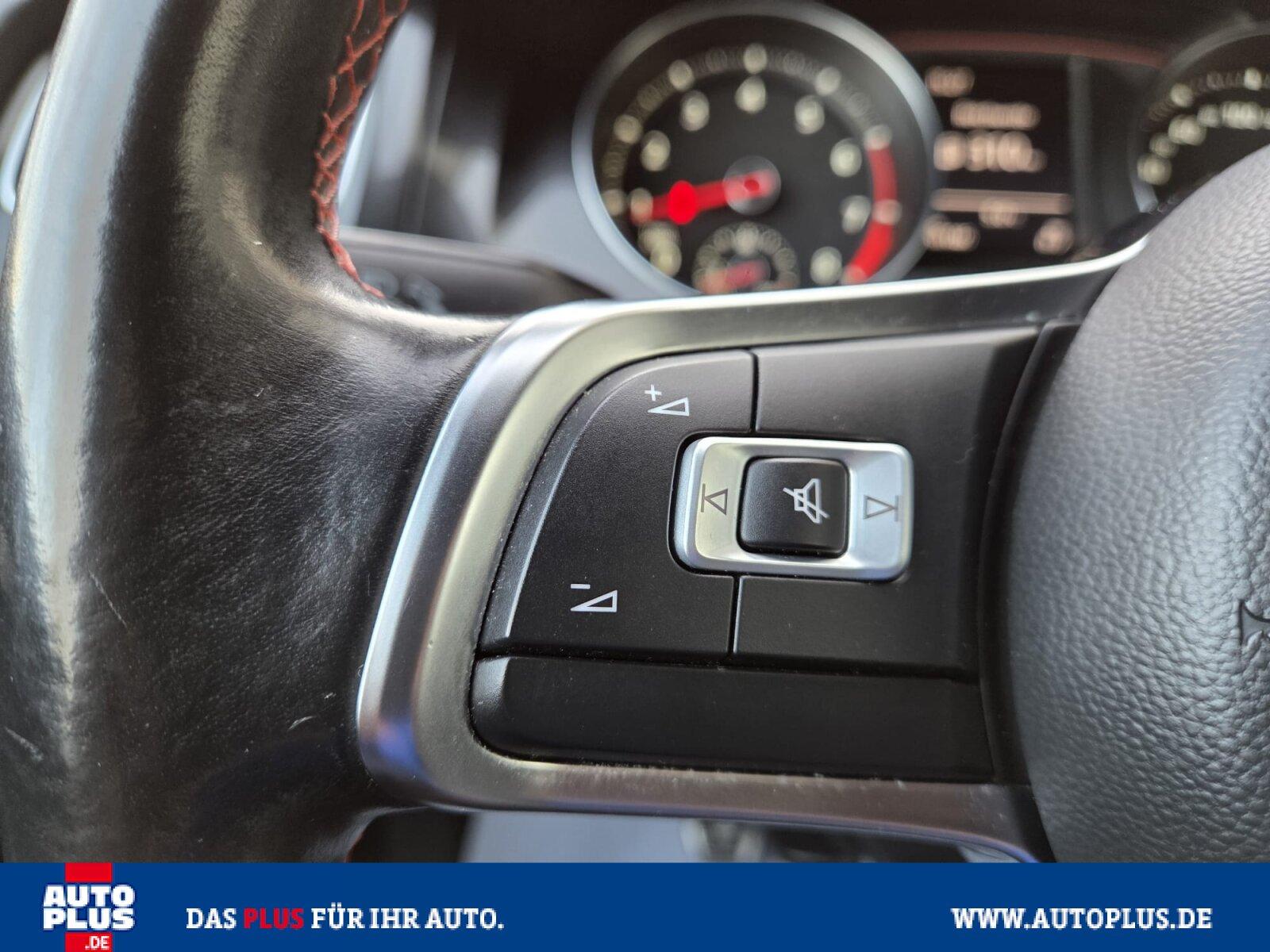 Volkswagen Golf GTI Performance PDC+SITZHZG+XENON+1. HAND+G