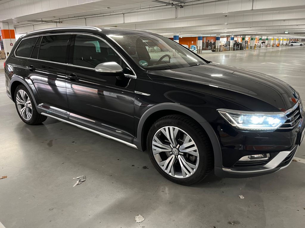 Image of Volkswagen Passat Alltrack