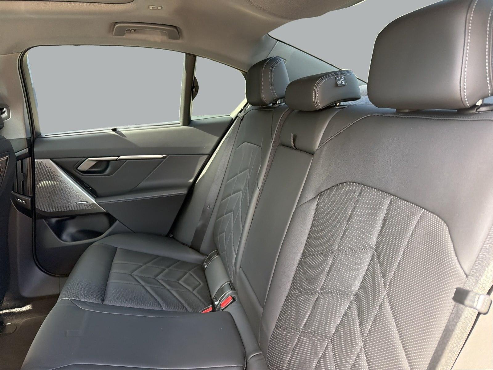 BMW 530e 360° STANDHZ HEAD-UP SITZBELÜFT PANO RFK BT