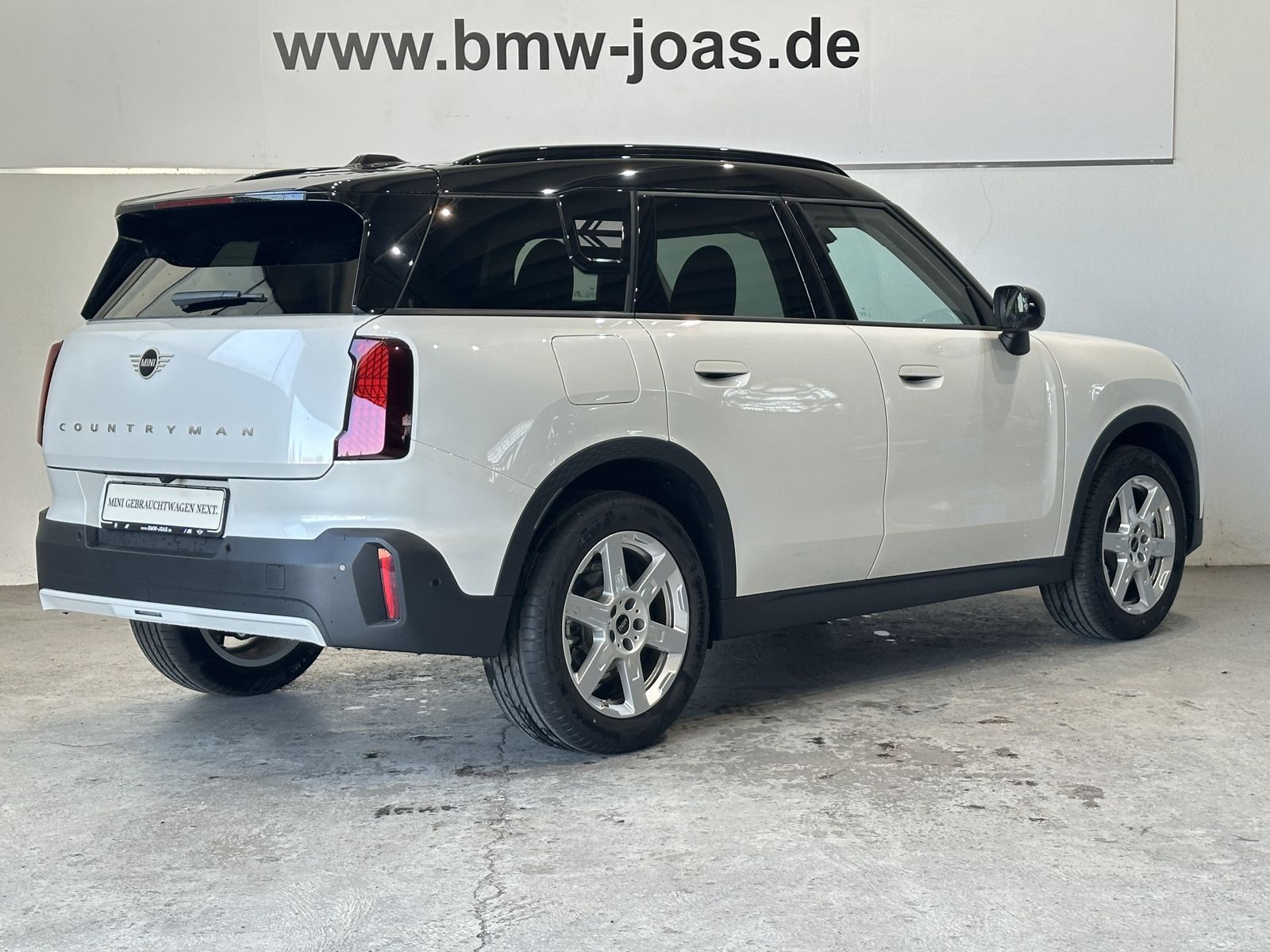 Fahrzeugabbildung MINI Countryman C Classic Trim Paket M Panorama Glasd