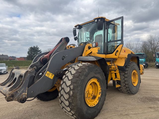 Volvo L 110 G, ATM vor 3000 BS