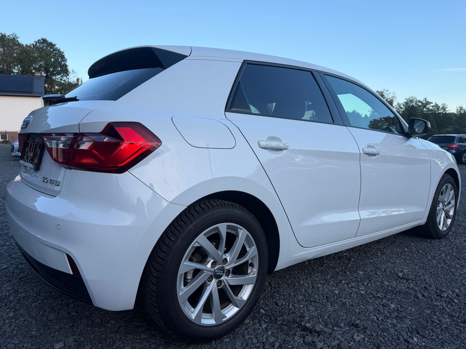 AUDI A1 Sportback 30 TFSI Advanced PDC/TEMPO – Foto 6