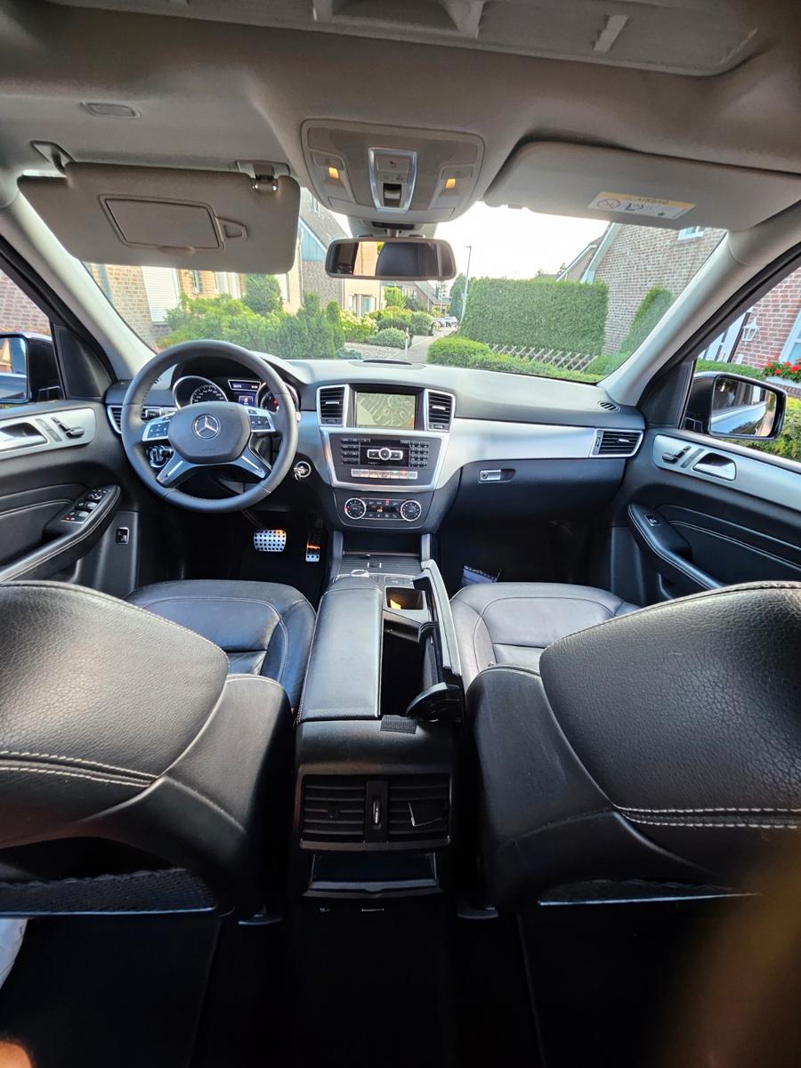 Mercedes-Benz ML 350 BlueTEC 4MATIC AMG Line 2 HAND