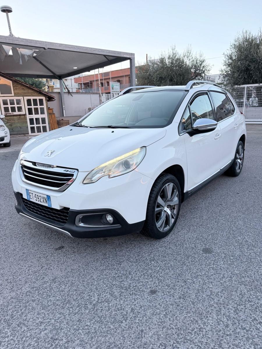 Peugeot 2008 2014 — rear view