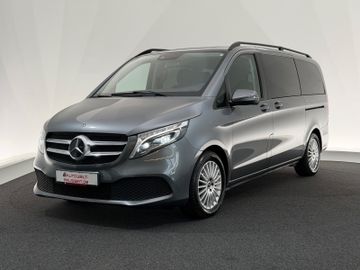 Mercedes V 220 - 3