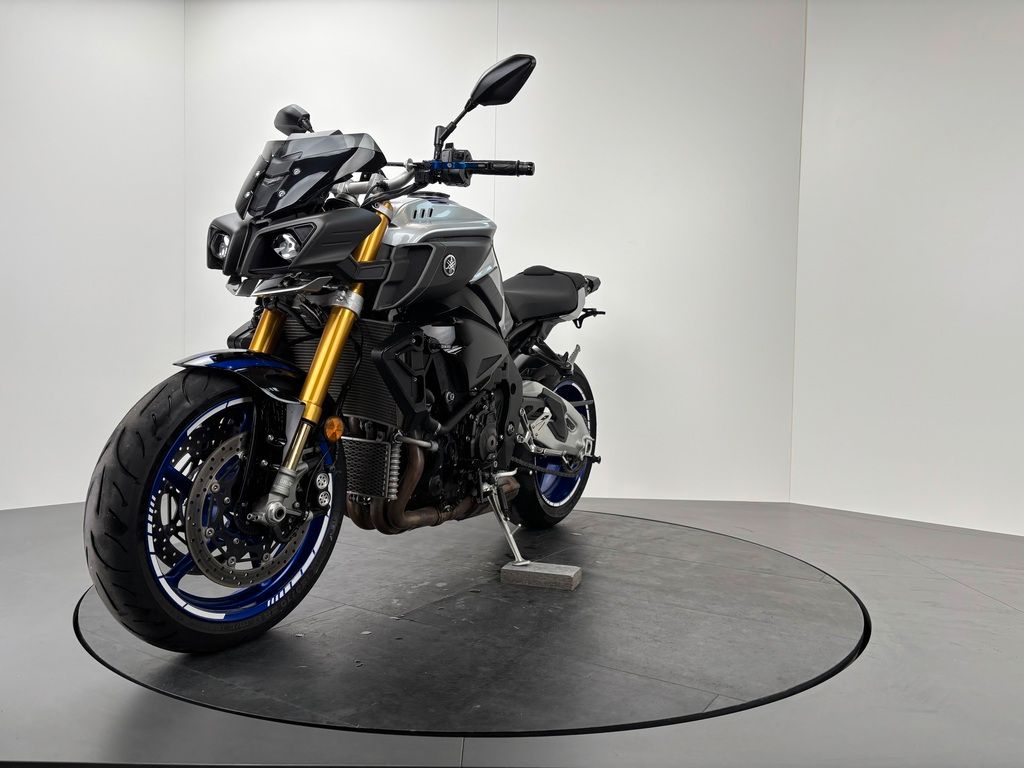 Fahrzeugabbildung Yamaha MT-10 SP *TOP-ZUSTAND *AKRAPOVIC