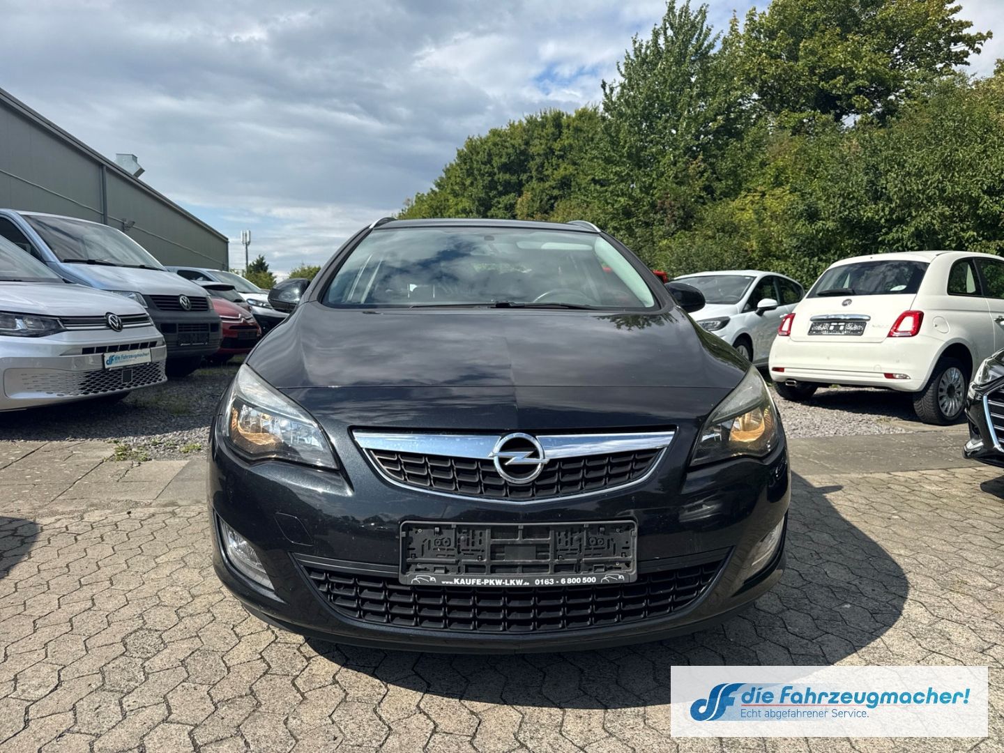 Fahrzeugabbildung Opel Astra J Sports Tourer Sport 1.4 Turbo *EXPORT