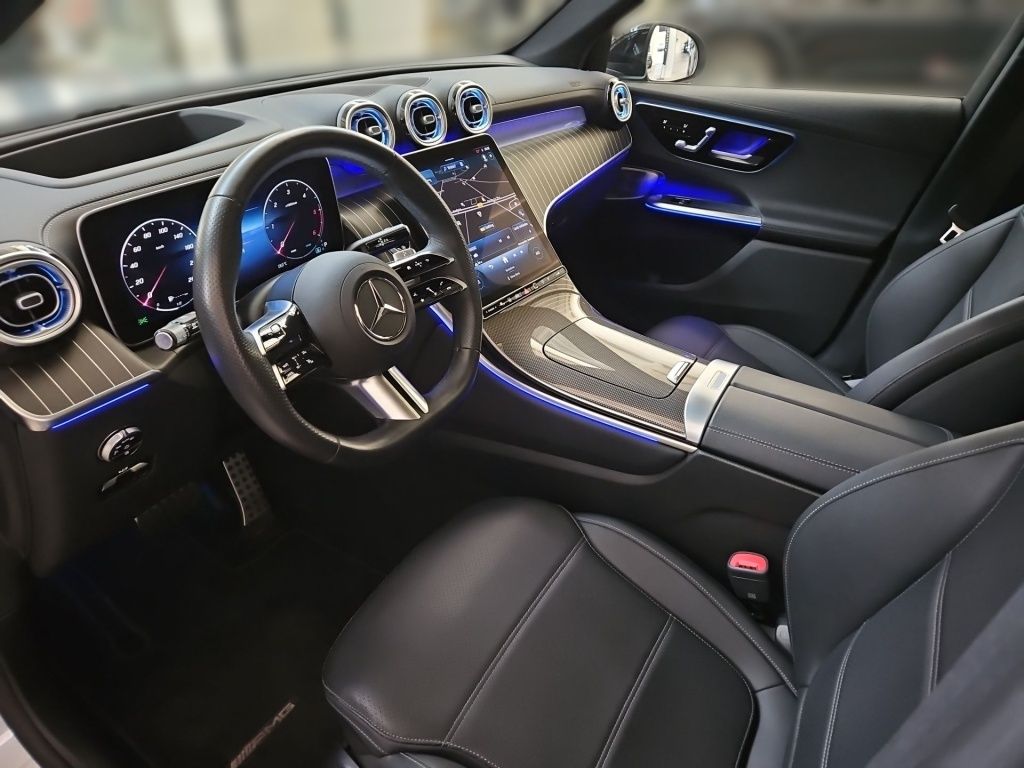 Fahrzeugabbildung Mercedes-Benz GLC 300 d 4M AMG AHK Airmatic Pano Massage SDHZ