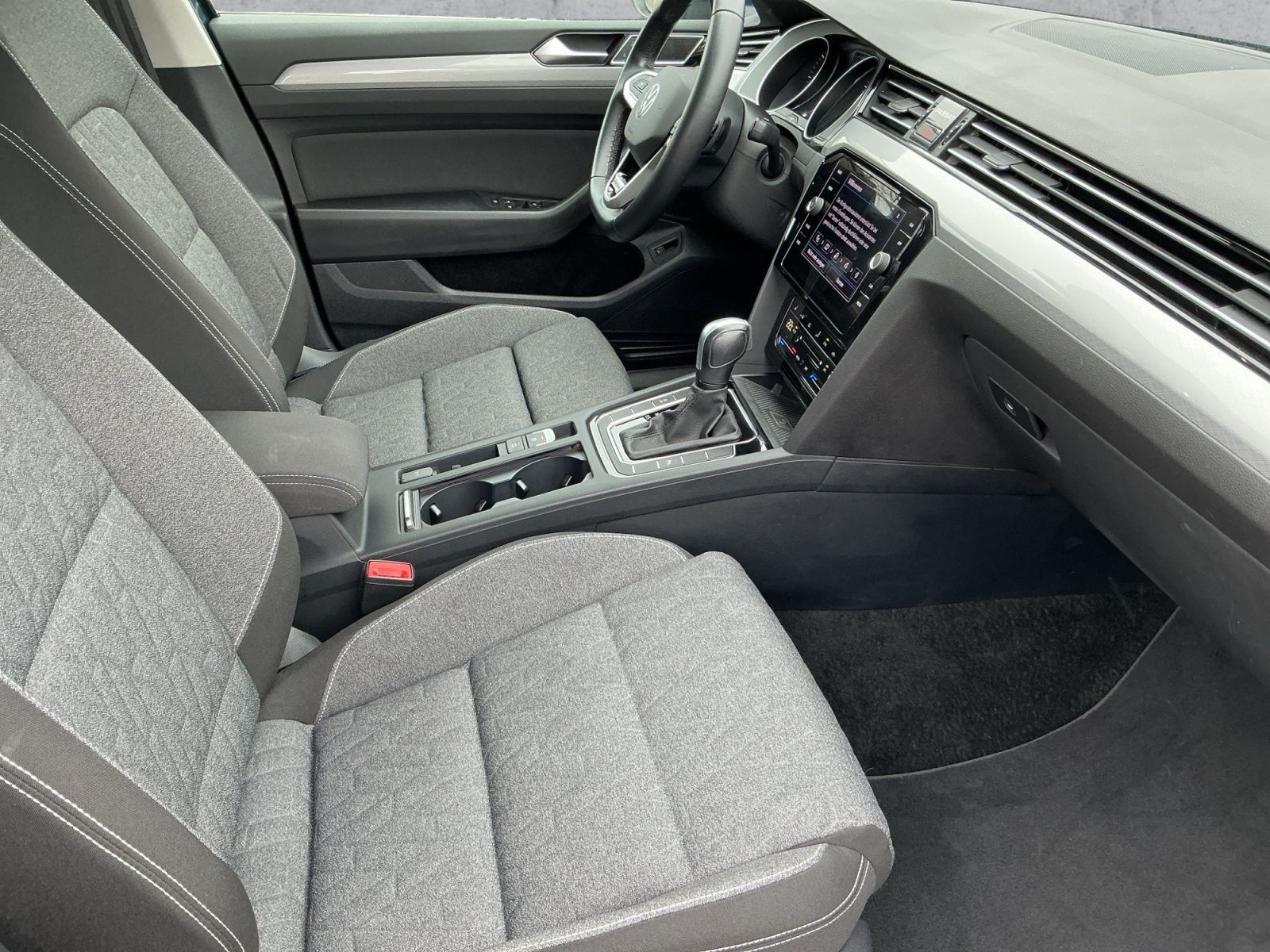 Volkswagen Passat Variant - Bild 13