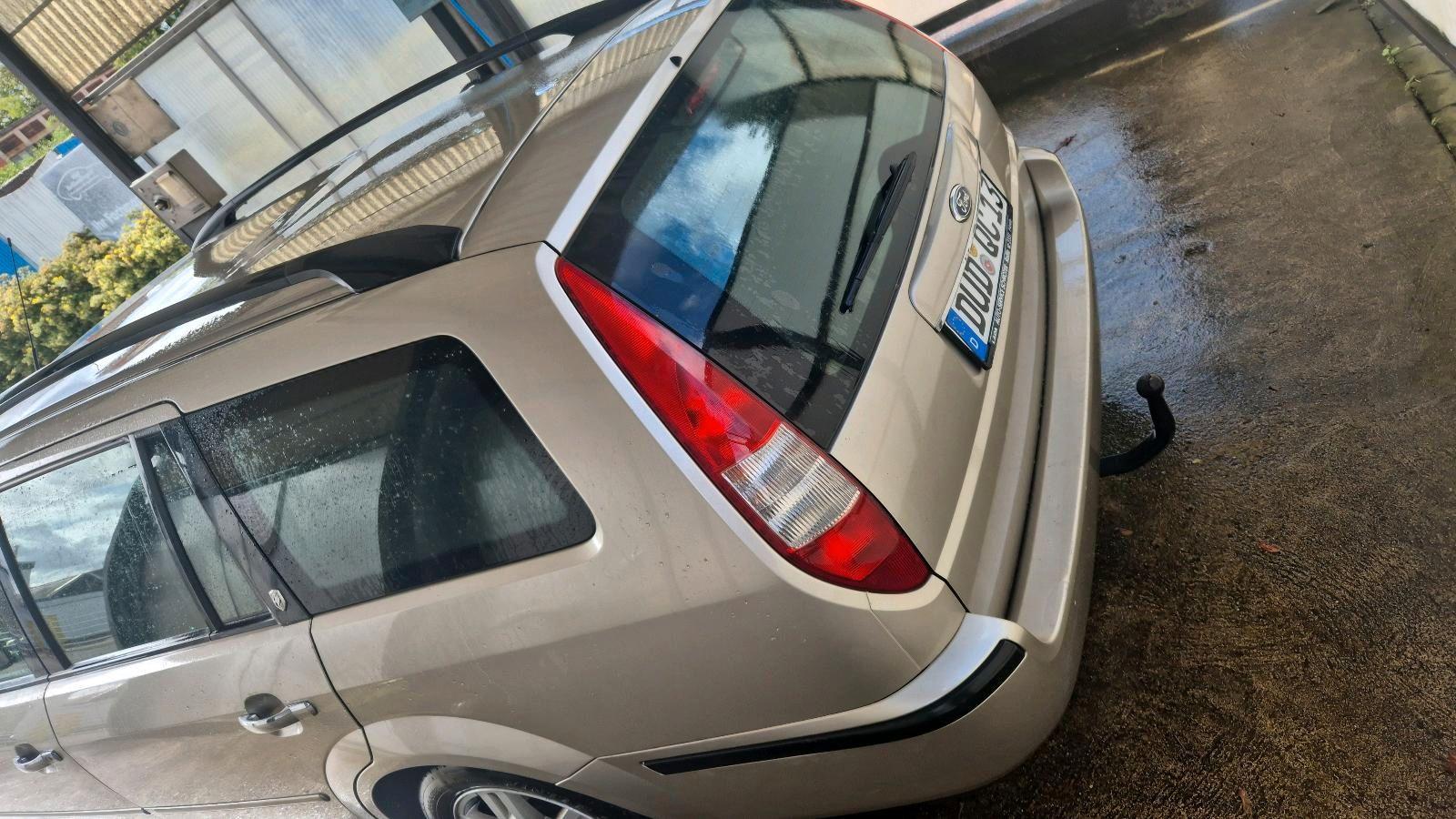 Ford Mondeo 2005 — rear view