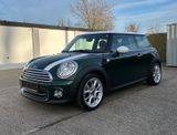 MINI Cooper 1.6 / Leder /  Xenon / Panorama-Dach