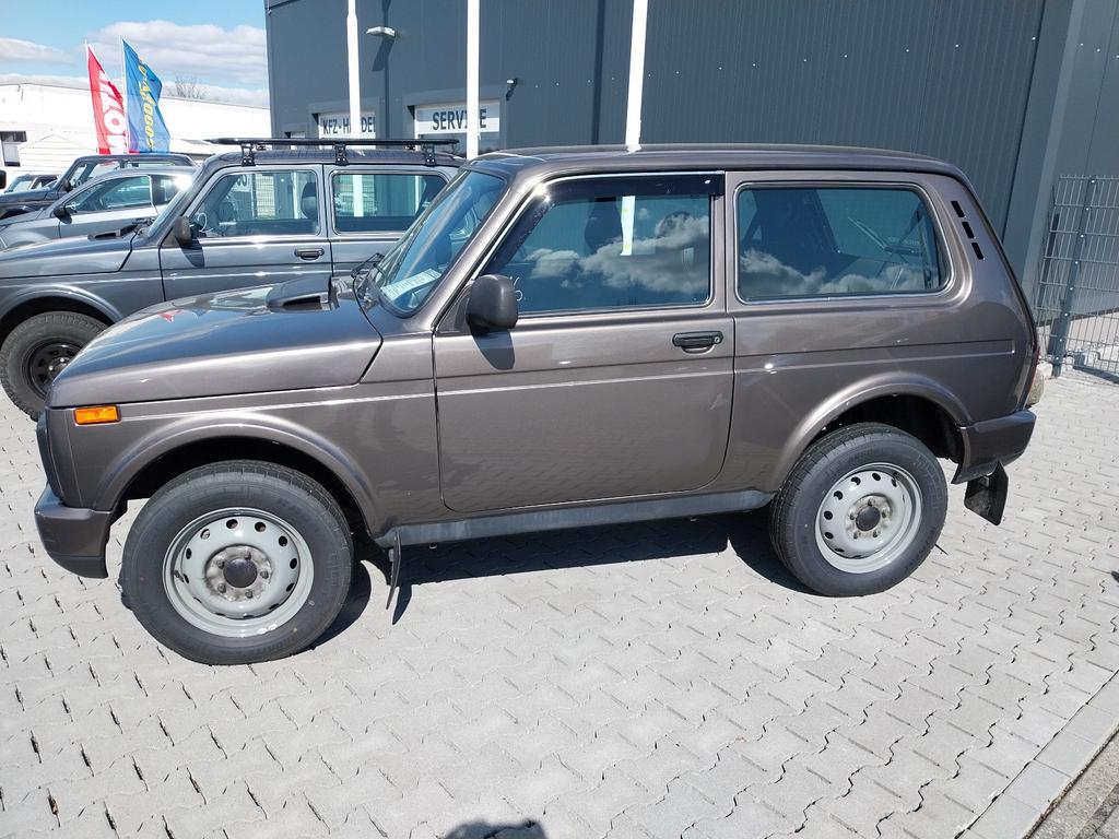 Lada Urban