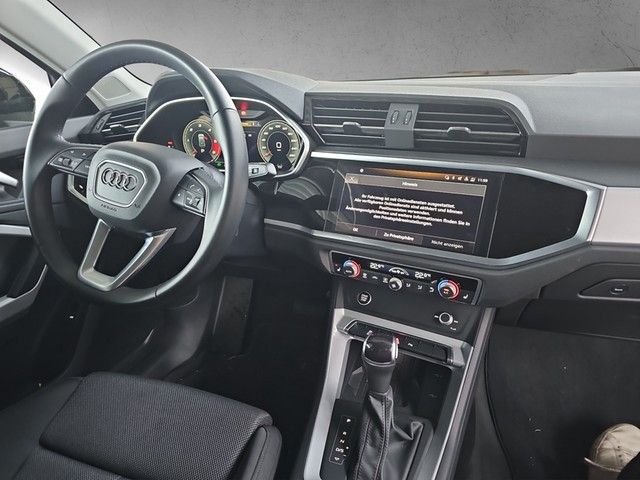 Fahrzeugabbildung Audi Q3 35 TDI advanced S tronic LED Navi Sportsitze