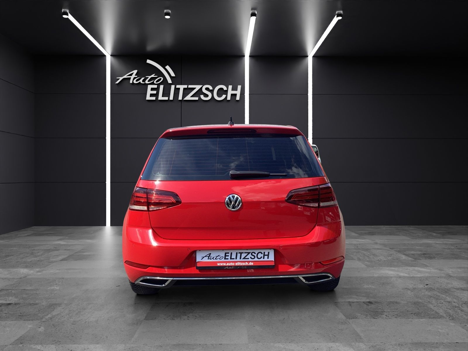Fahrzeugabbildung Volkswagen Golf VII TSI Highline DSG Standh LED ACC