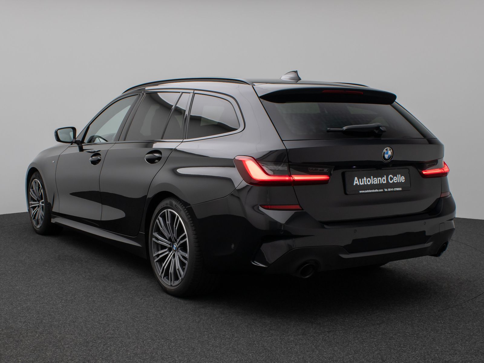 Fahrzeugabbildung BMW 320d M Sport Panorama Laser Kamera HUD DAB HiFi