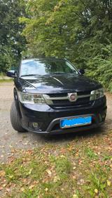 Fiat Freemont 2.0 16V Multijet 140 PS  - blaue Fiat Freemont