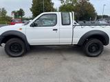 Nissan PickUp Pickup King Cab Profi 4X4 - Nissan PickUp: Geländewagen