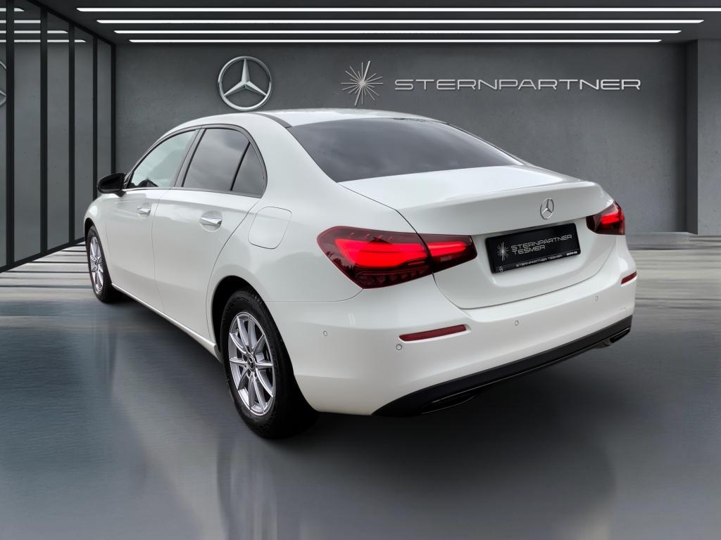 Mercedes-Benz A 200 Limousine MBUX+Night+Progressive+Ambiente