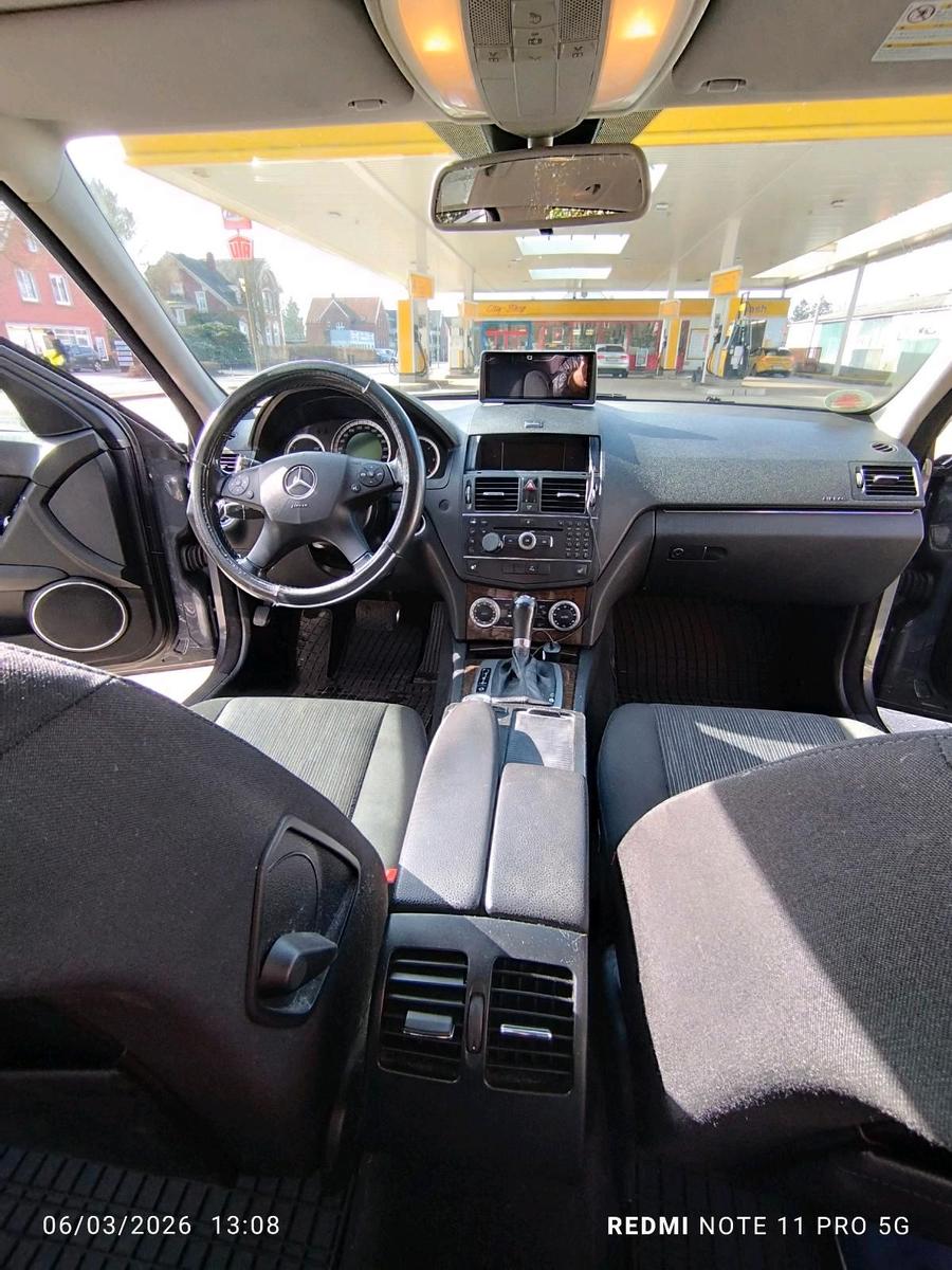 Mercedes-Benz C200 2009 — photo 8