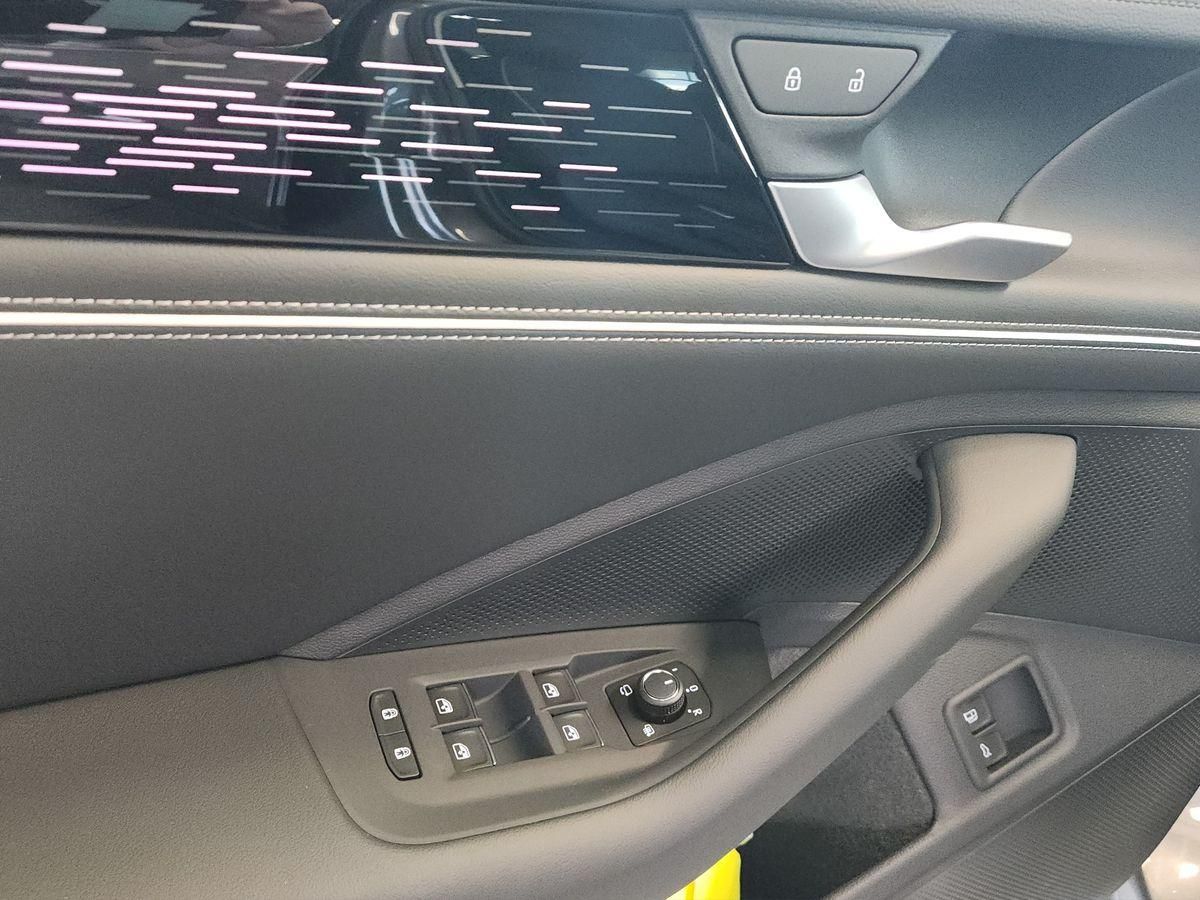 Fahrzeugabbildung Volkswagen Passat Variant Elegance 1.5 TSI 150 kW eHybrid