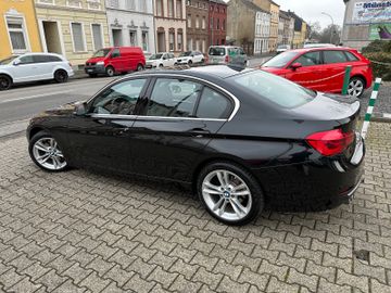 Fahrzeugabbildung BMW 330 Baureihe 3 Lim. 330i Luxury Line Purity LED