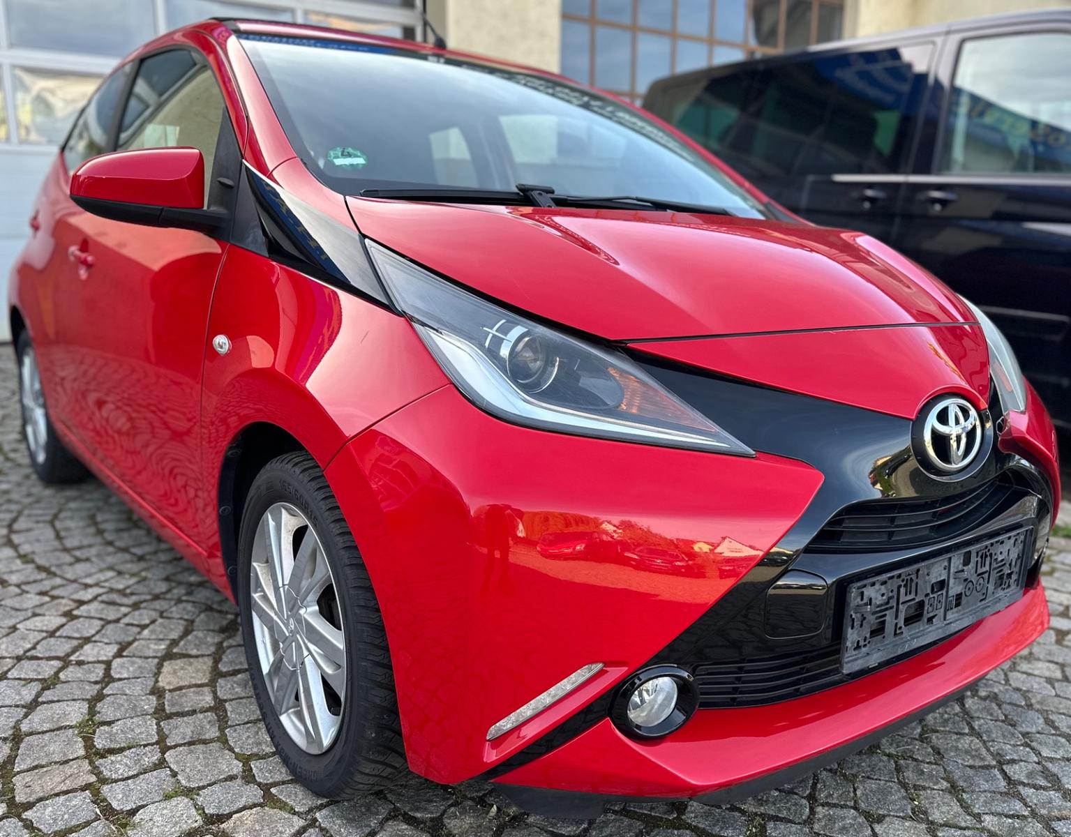 Toyota Aygo AYGO x-wave /AUTOMATIK/KAMERA/FALTDACH