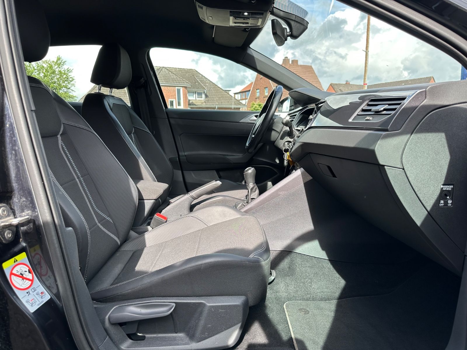 Fahrzeugabbildung Volkswagen Polo 1.6 TDI Highline Navi/SHZG/ParkAssist/BT