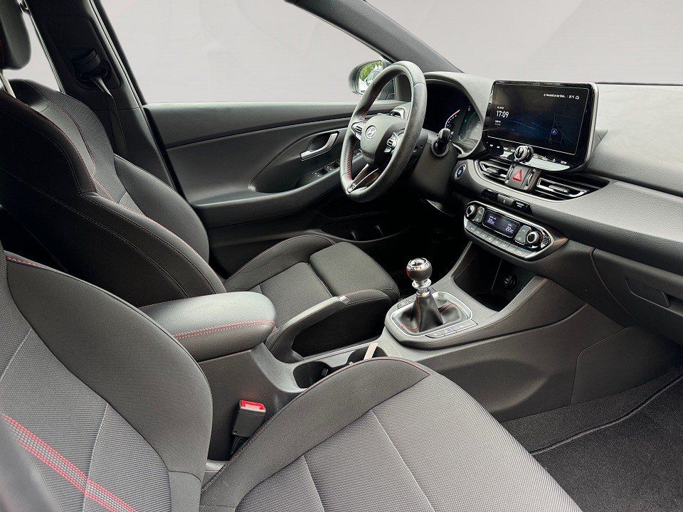 Fahrzeugabbildung Hyundai i30 Kombi 1.5T 160PS 48V N LINE