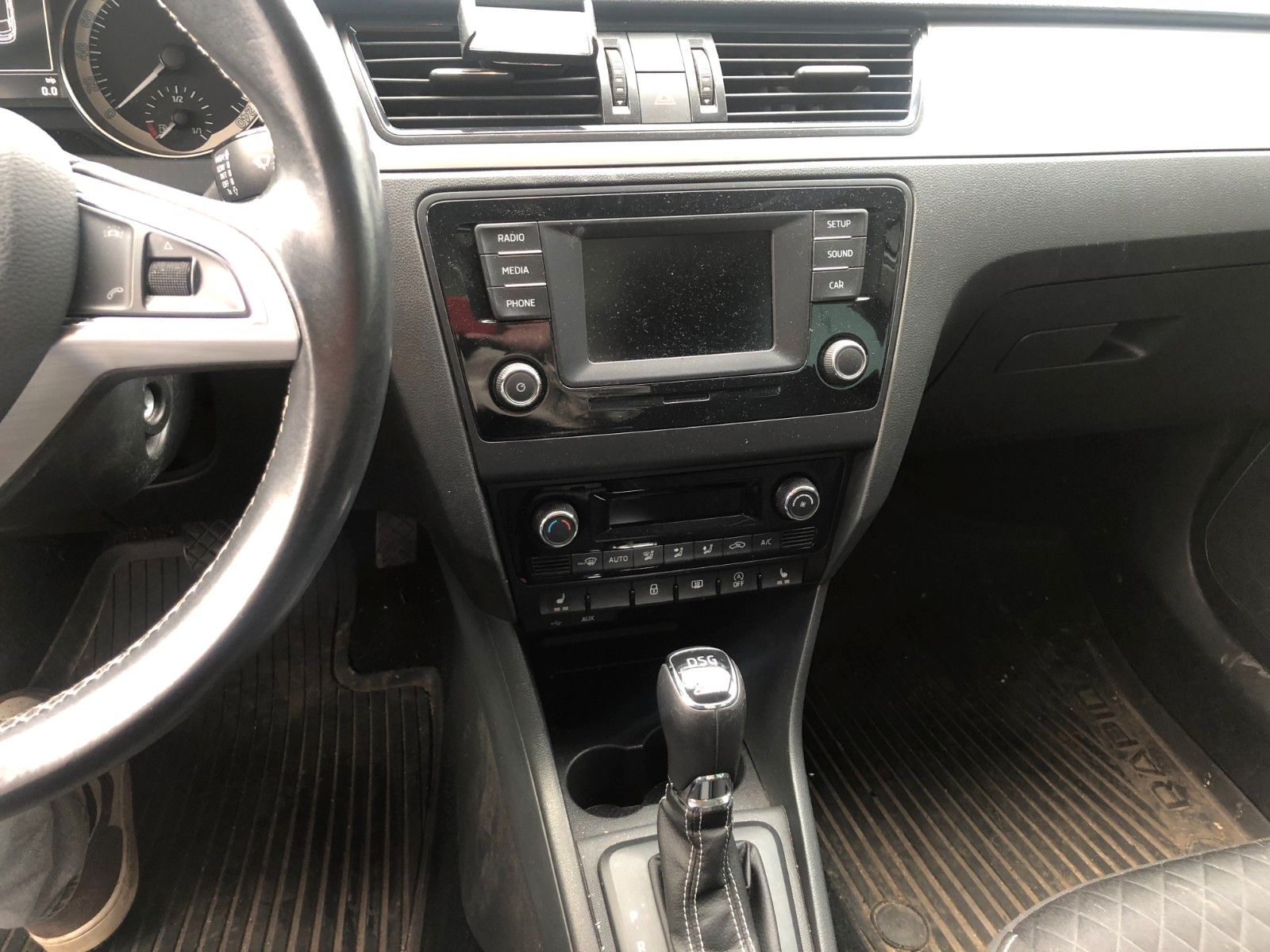 Fahrzeugabbildung SKODA Rapid Spaceback Edition Unfall