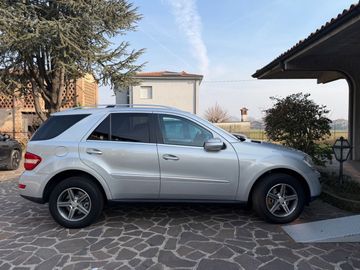 Mercedes ML 350 - 12