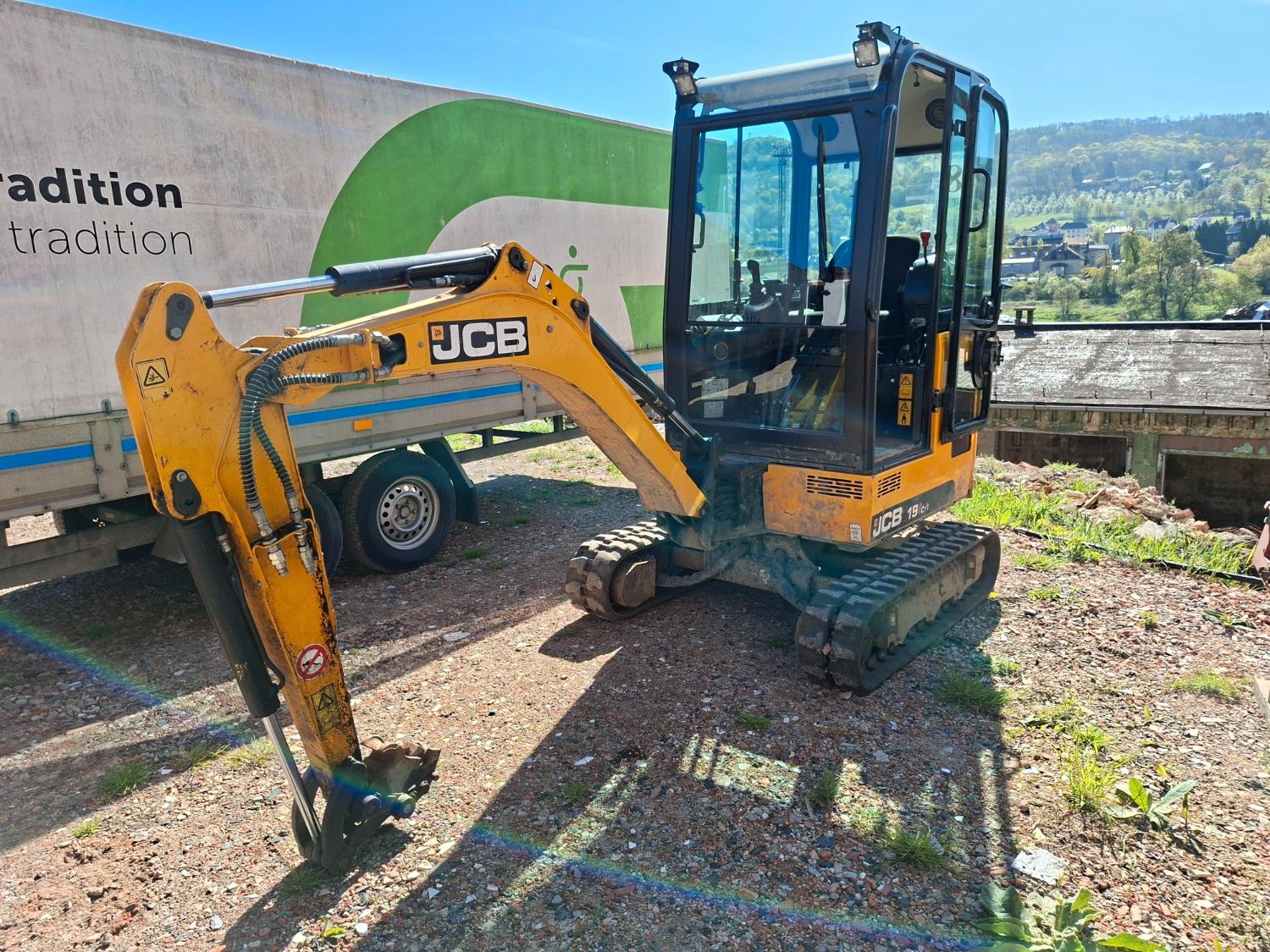 JCB 19 C - 1P