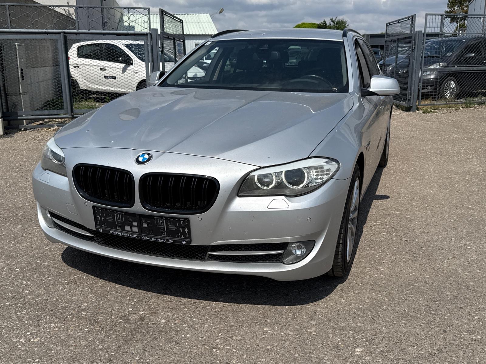 BMW 525d xDrive Touring A Luxury Line