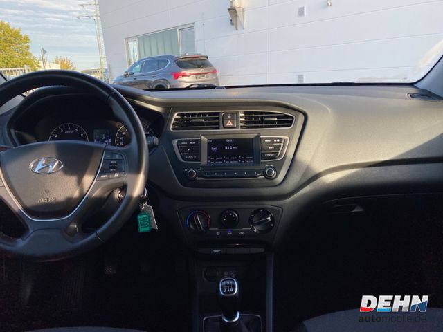 Hyundai i20 1.2. Select Bluetooh AHK Klima