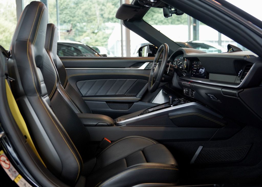 Porsche 992