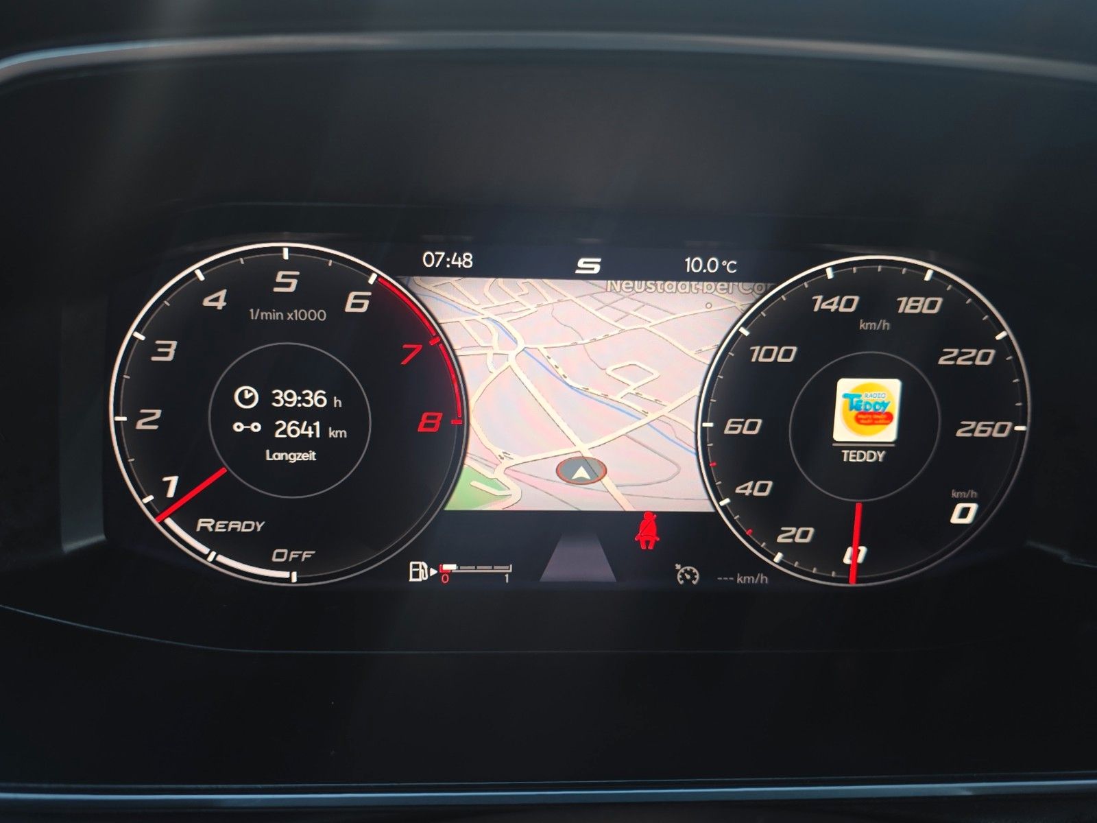 Fahrzeugabbildung SEAT Leon FR Sports LED+NAV+APP+ACC