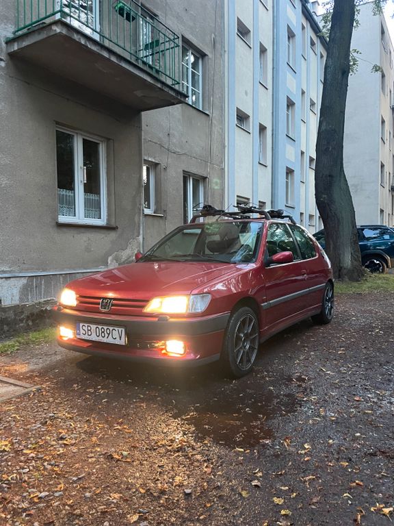 Peugeot 306