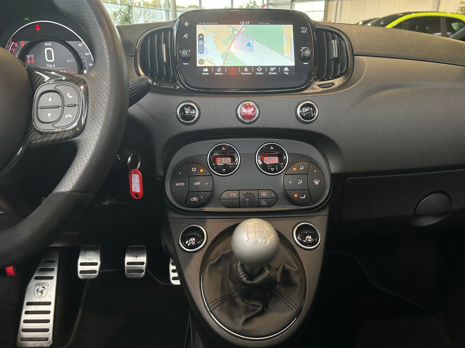 Fahrzeugabbildung Abarth 695 Cabrio BEATS NAVI ALU