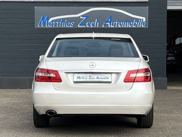 Mercedes E 200 - 8