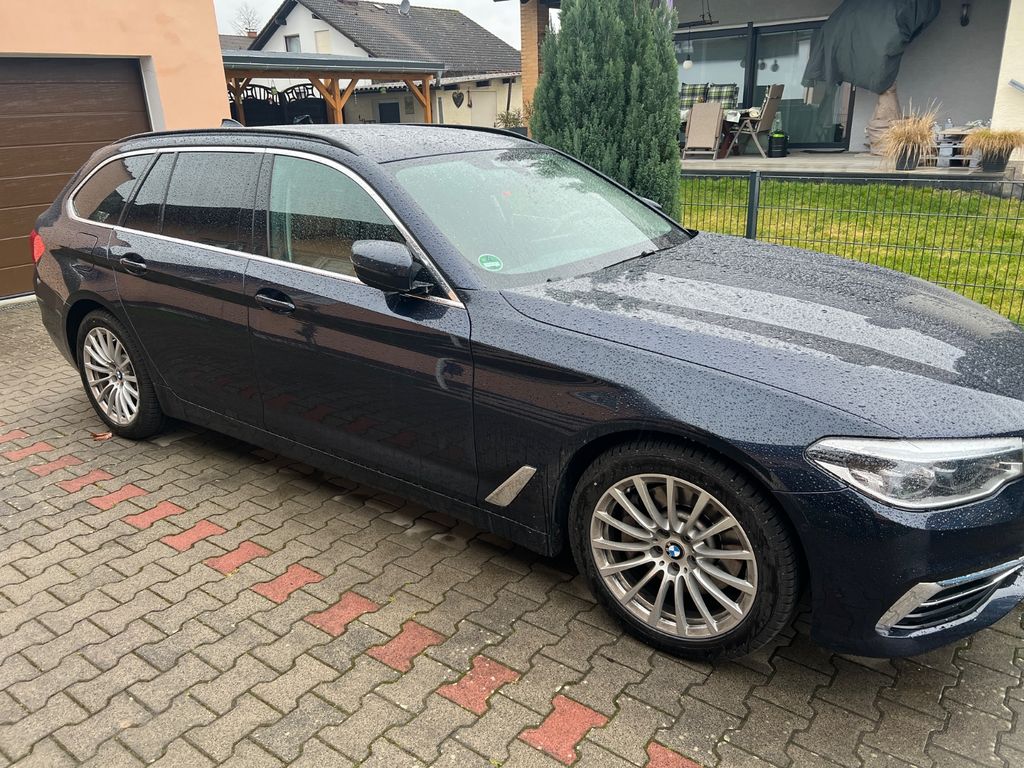 Image of BMW 530