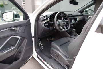 Audi RS Q3 Sportback quattro*RS-Sportsitze,AHK,Pano*