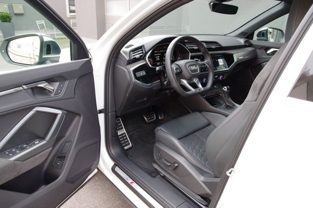 Audi RS Q3 Sportback quattro*RS-Sportsitze,AHK,Pano*