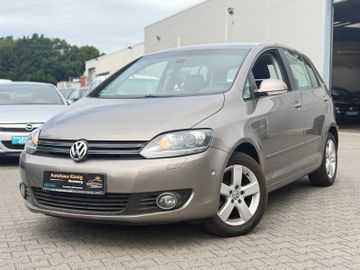 Volkswagen Golf - 1